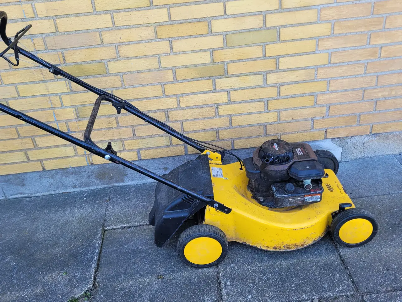Billede 3 - Plæneklipper med træk virker