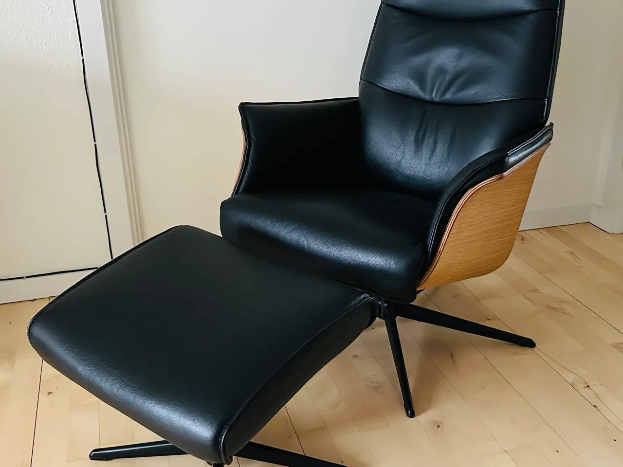 Billede 2 - Hjort Knudsen Lænestol med skammel