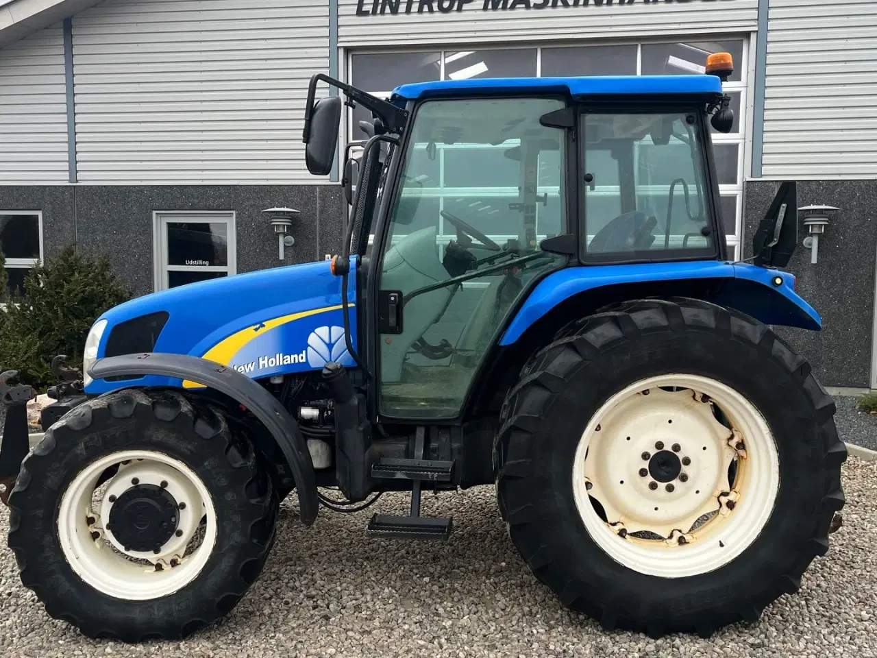 Billede 10 - New Holland T5050 Med frontlift