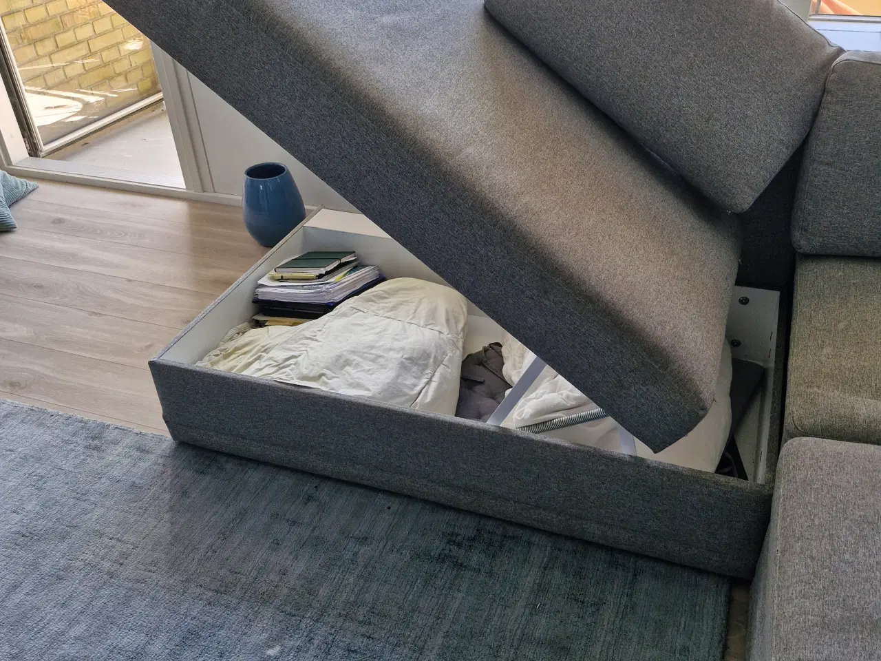 Billede 2 - Sovesofa lys grå