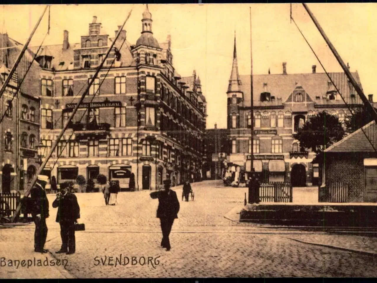 Billede 1 - Svendborg - Banegaardspladsen - Paul Heckschers Forlag 35 - Brugt