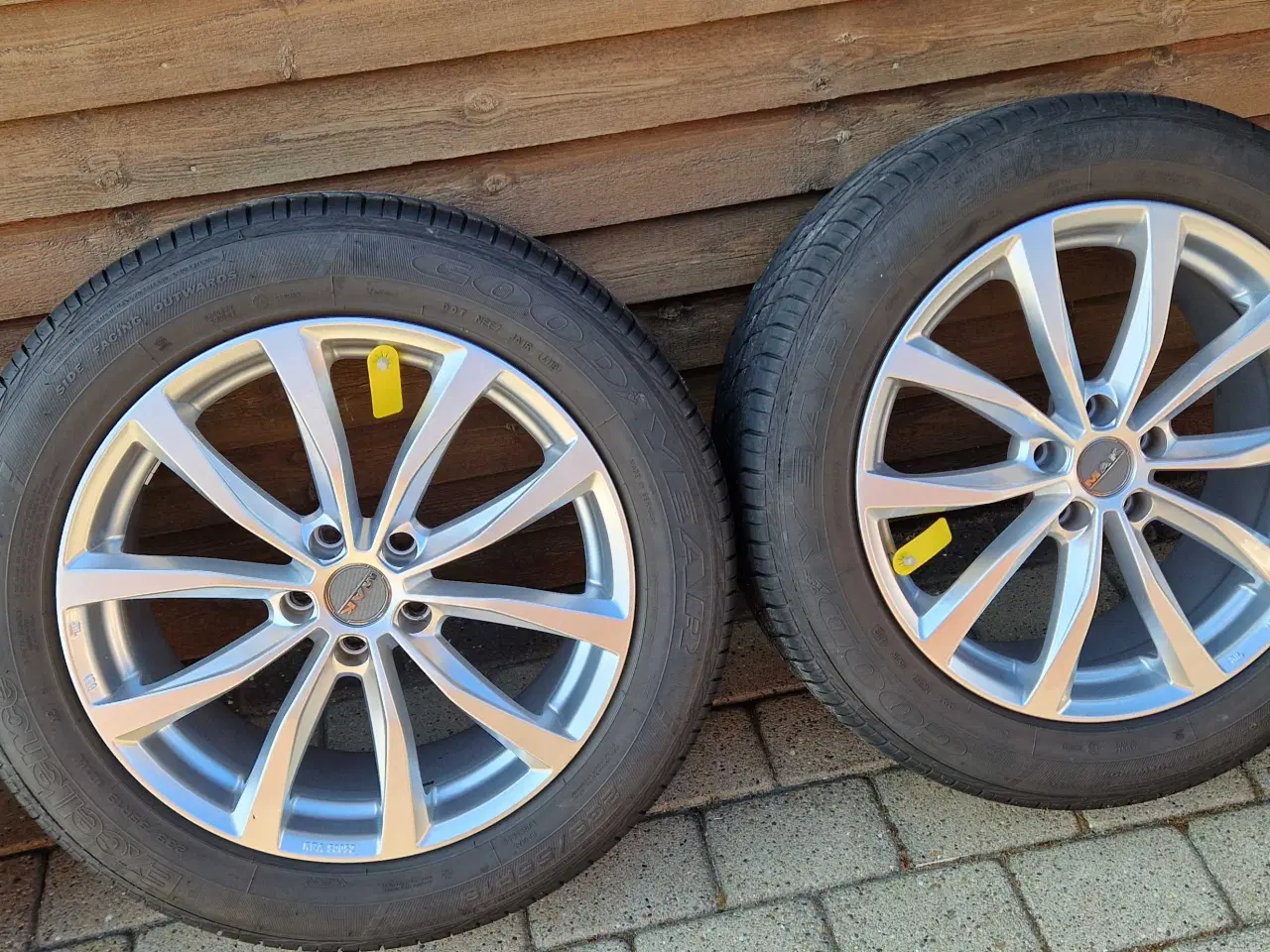 Billede 4 - Dæk med fælge 