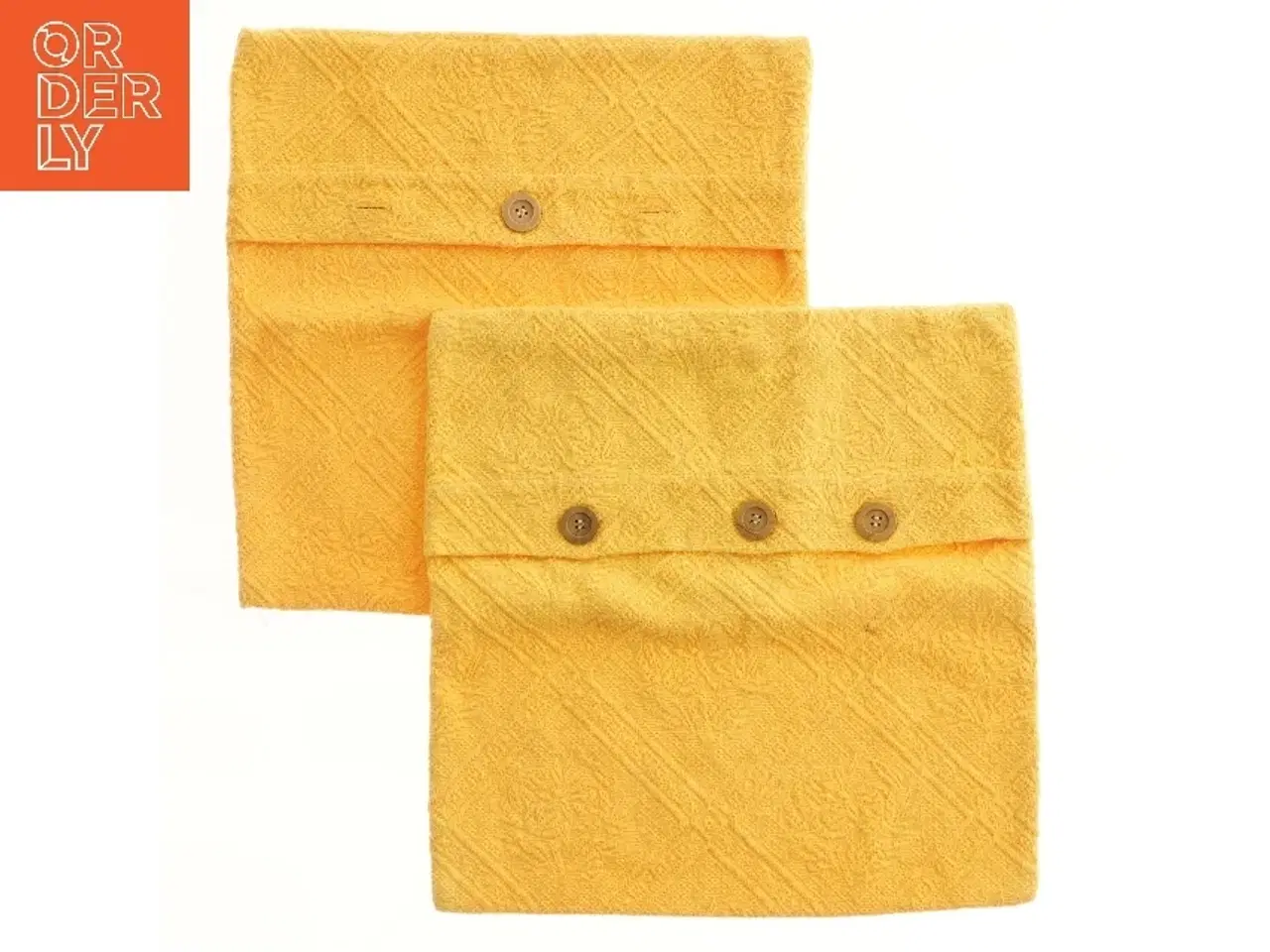 Billede 1 - Gule pudevår med knapper (str. 2 styk, 38x38 cm)