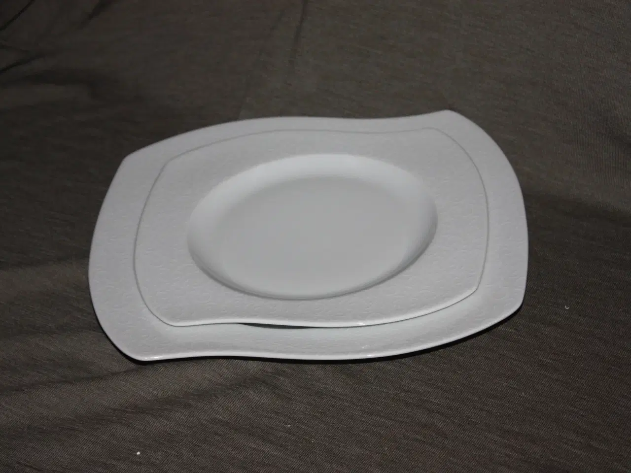 Billede 2 - Firkløveren Classic middags tallerken samt frokost