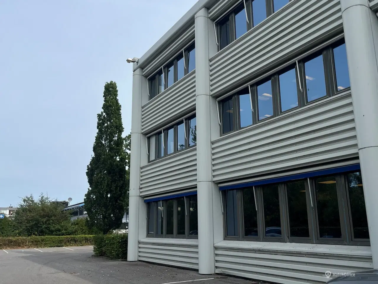 Billede 3 - Sjældent udbudt kombination af lager & kontor