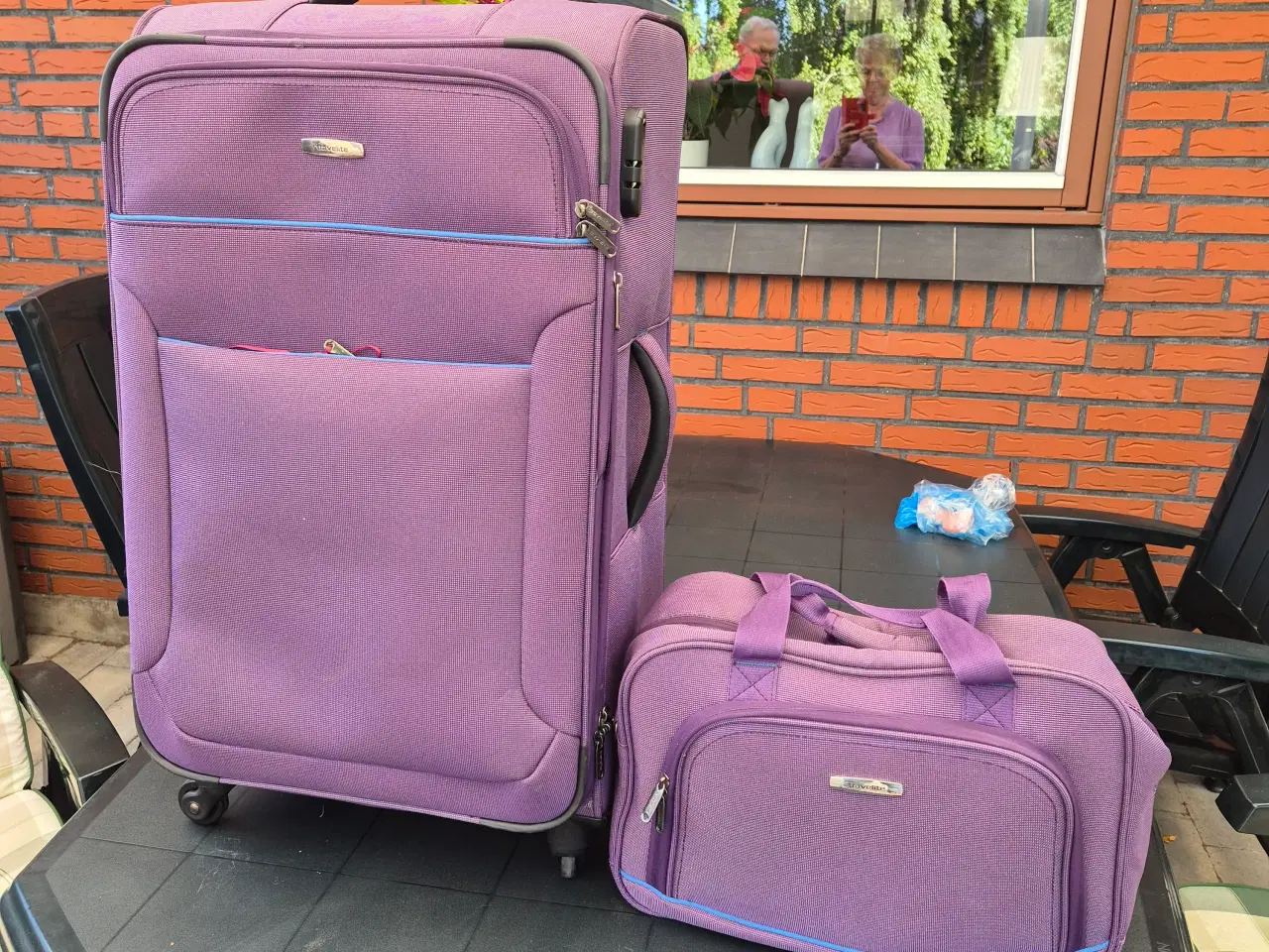 Billede 1 - Kuffert, Travelite-Skaii, 78 cm, med lille taske