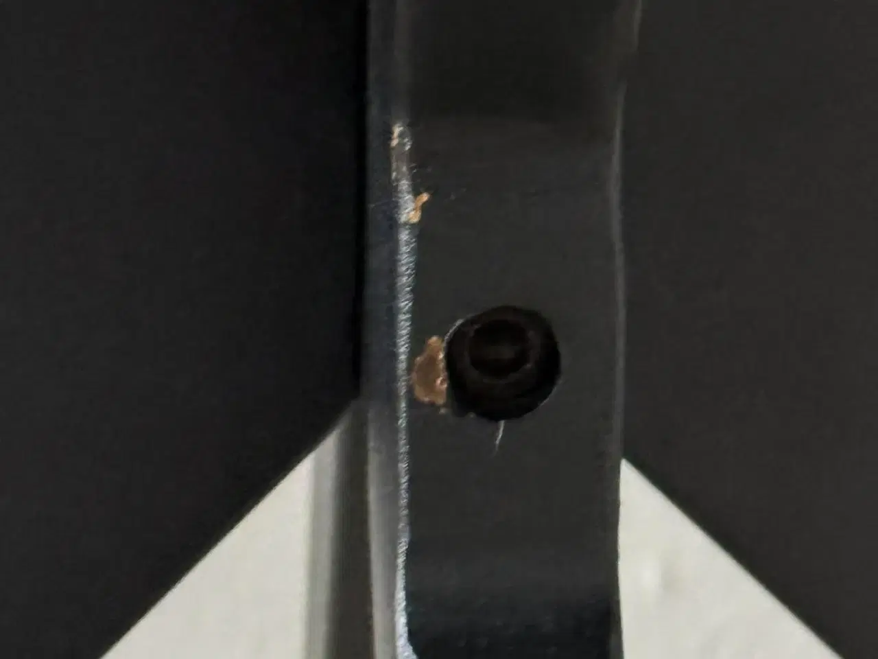 Billede 4 - Flot rundt sort spisebord med 4 stole