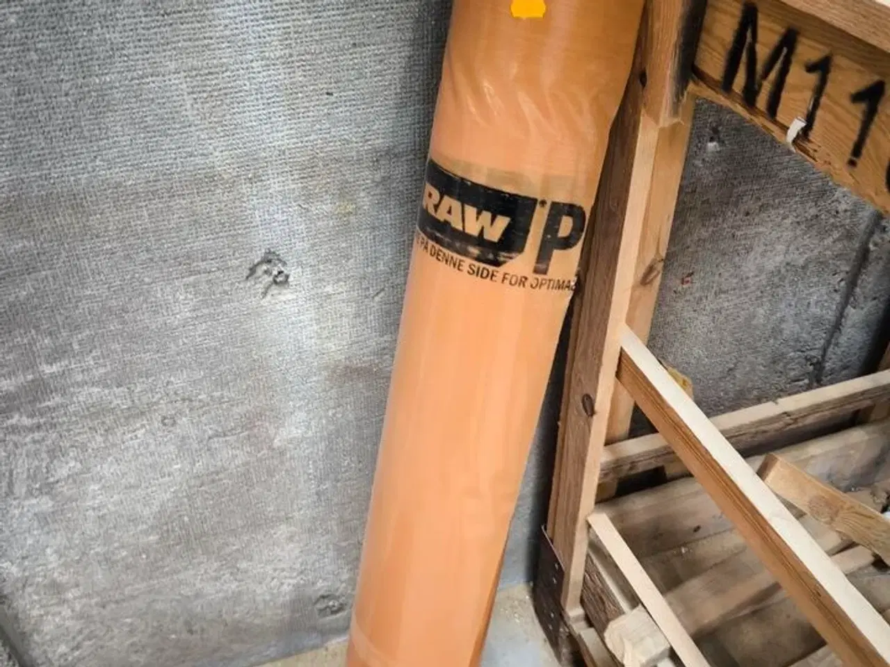 Billede 2 - Gummihammer, dampspærre, kabeltrome, træbur m.v.