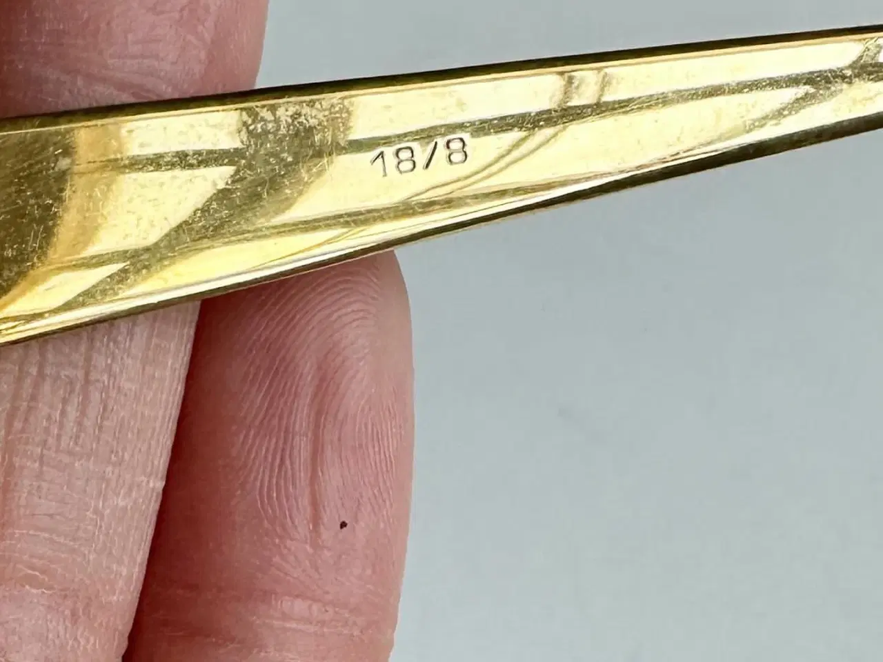 Billede 6 - Pålægsgafler, guldbelagt 18/8 stål, 6 stk i æske