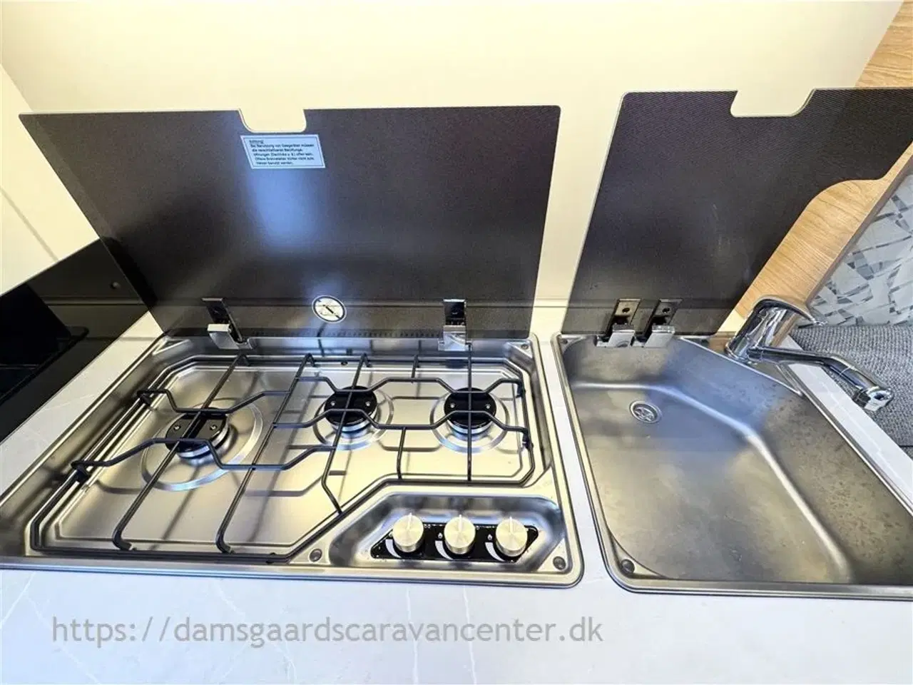 Billede 10 - 2023 - Hobby De Luxe 400 SFE   Franskseng-Gulvtemp.-Mover-Telt