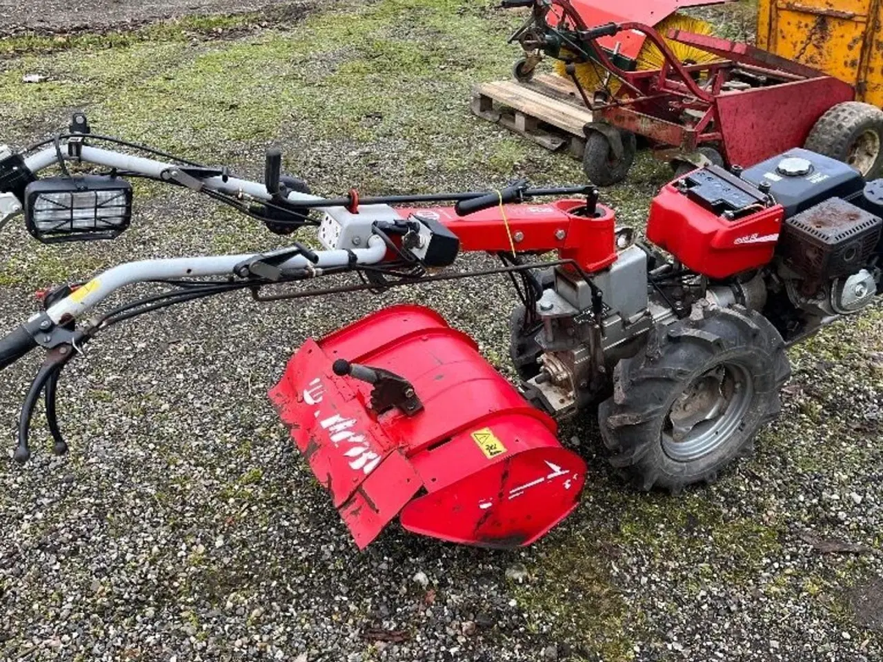 Billede 3 - NB MAK 16 Redskabsbærer med fræser modul monteret