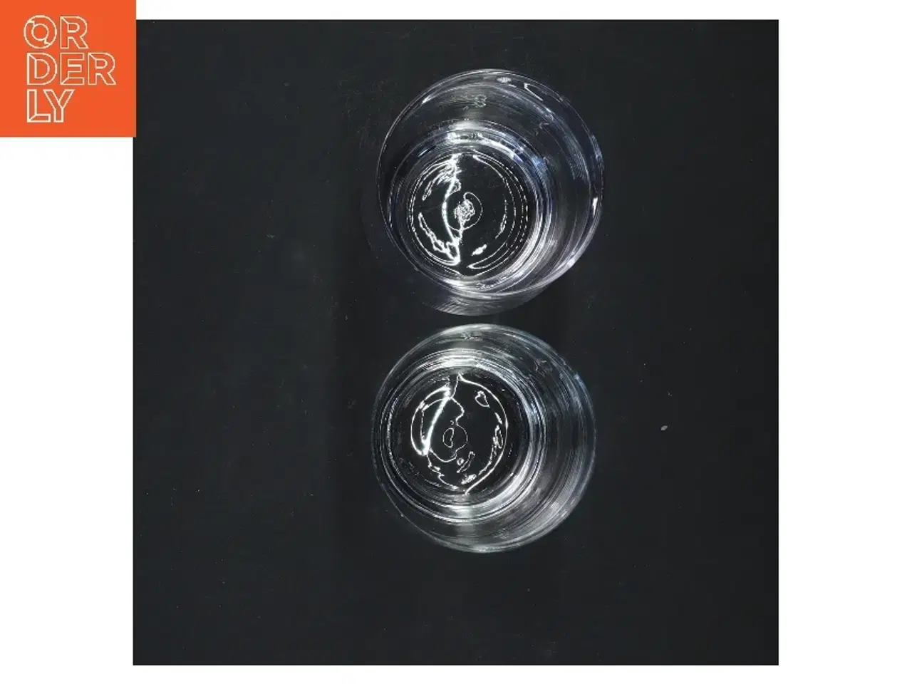 Billede 2 - Sæt med to glas (str. 10,5x6,5 cm)