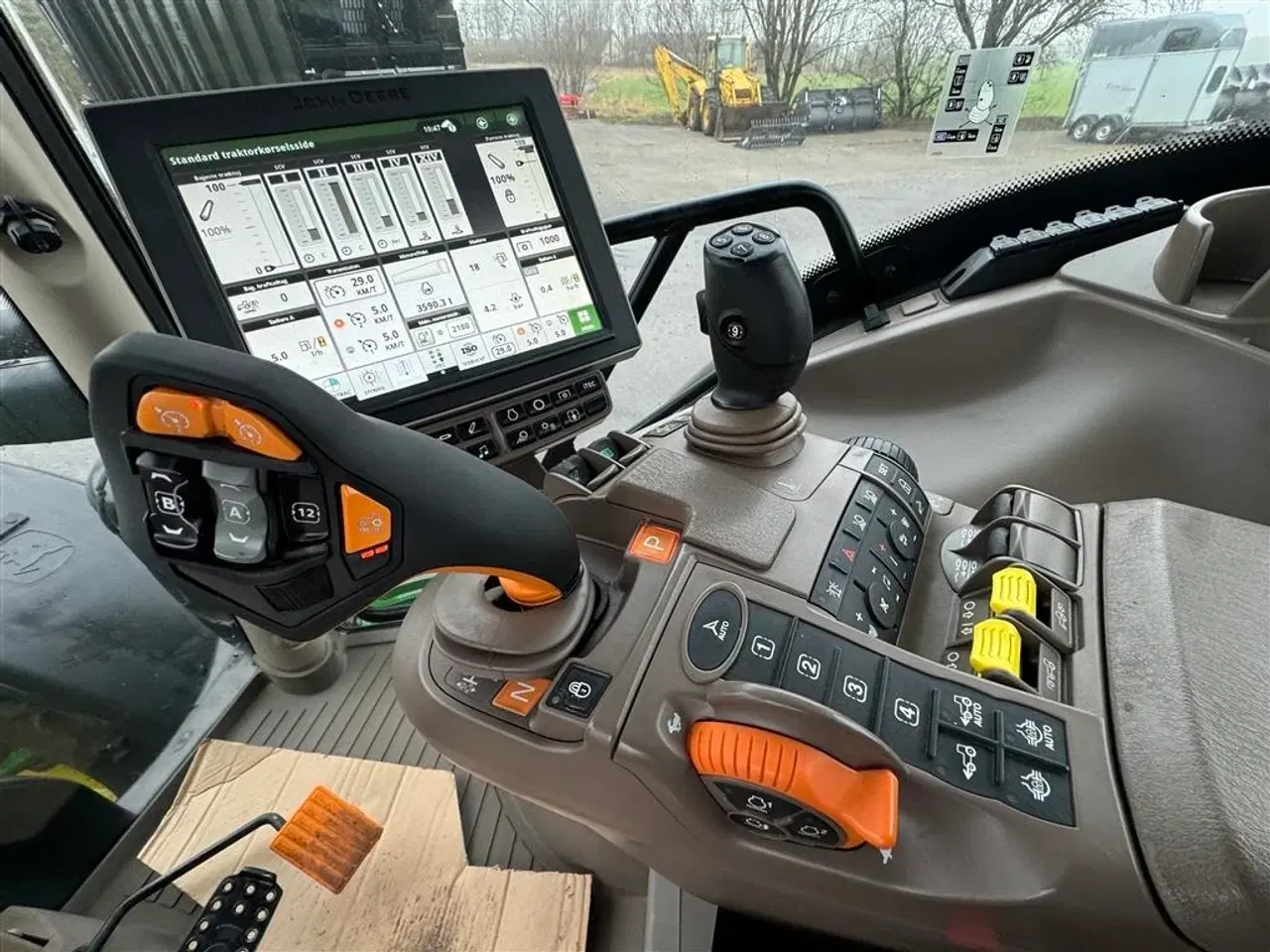 Billede 16 - John Deere 6155R KUN 3500 TIMER OG COMMANDPRO!