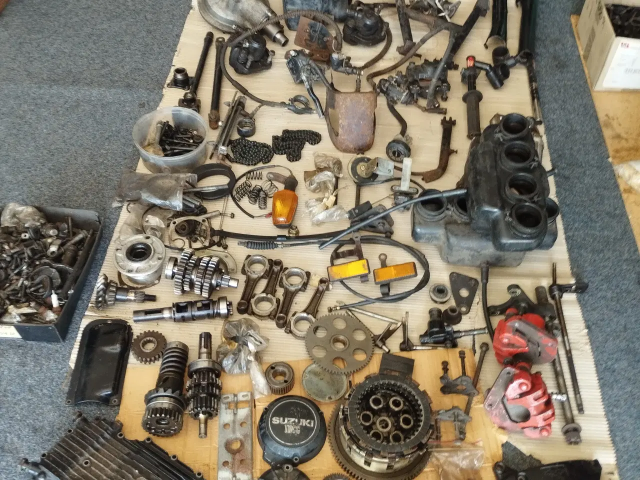 Billede 1 - reservedele til Suzuki GS 650 G.