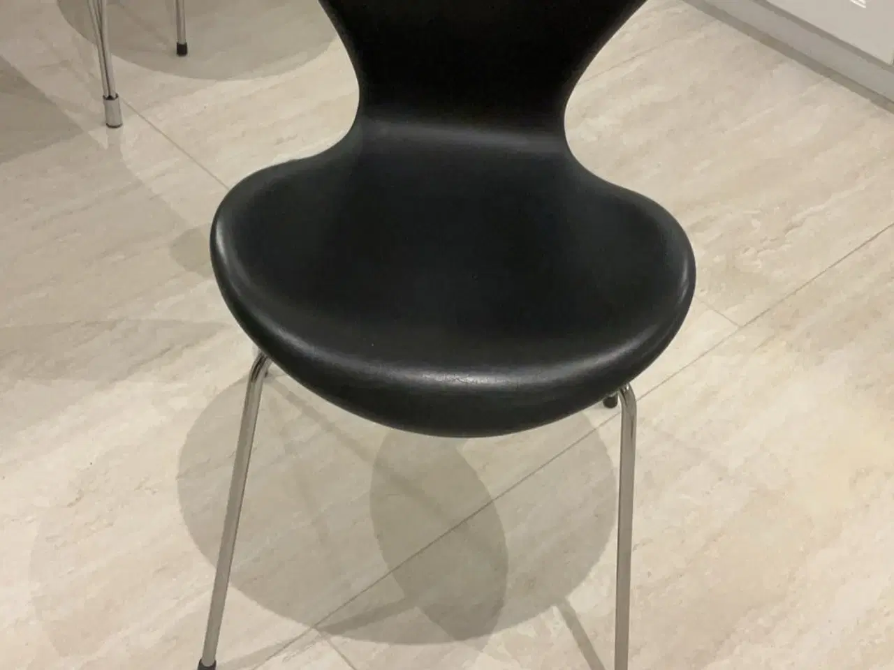 Billede 3 - 7 ´ er stole i meget god stand