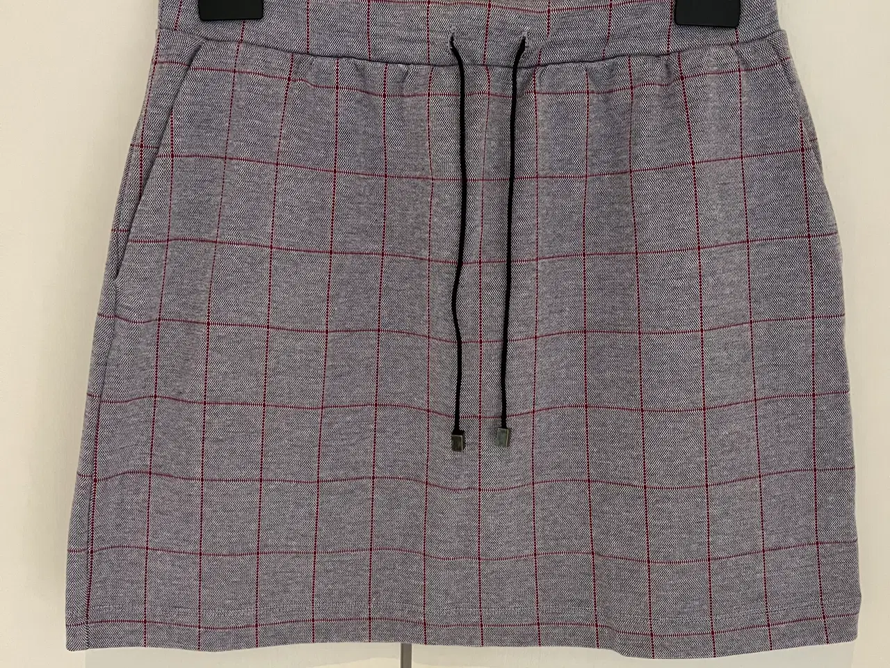 Billede 1 - Nederdel med lommer