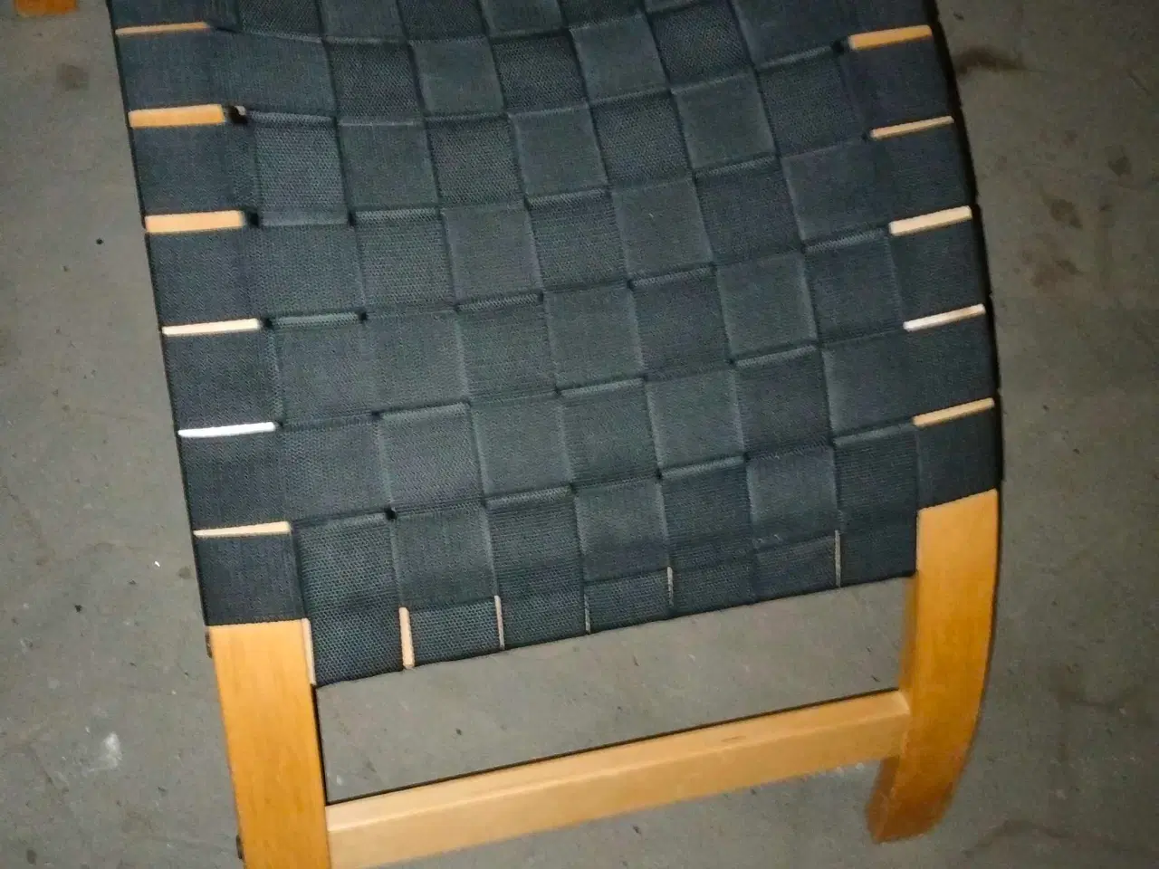 Billede 2 - 2 lænestole og 2 fodskammel