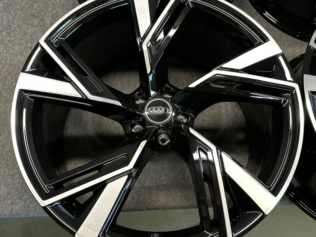 Billede 6 - ALUFÆLGE AUDI RS 6 4K0 22"