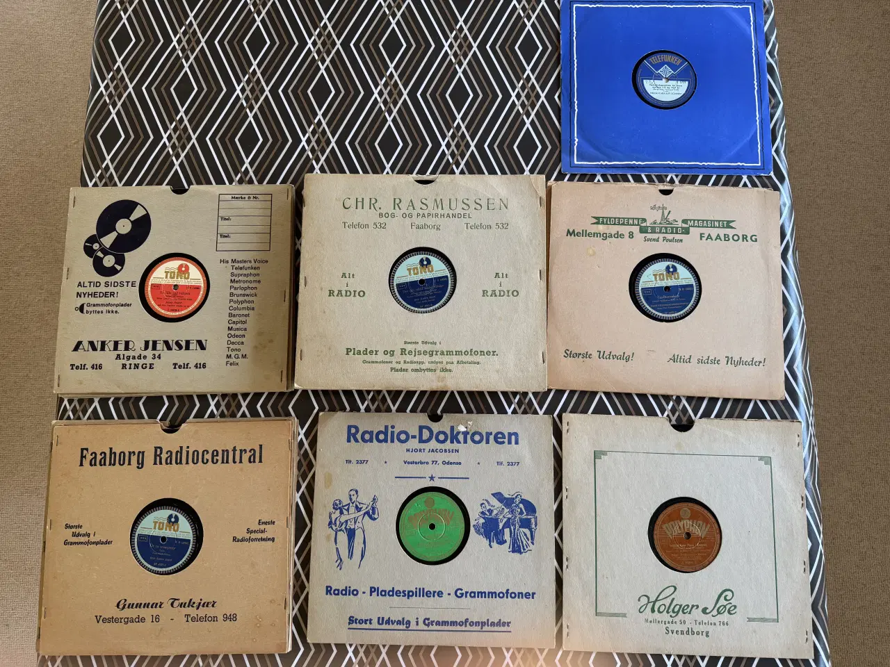 Billede 2 - Antik grammofon “His Masters Voice” + 25 stk plade