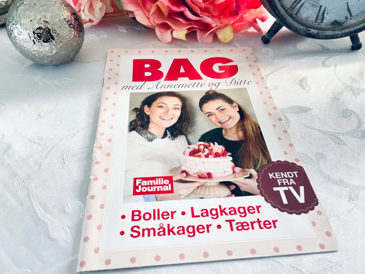 Billede 1 - Bag med AnneMette og Ditte 