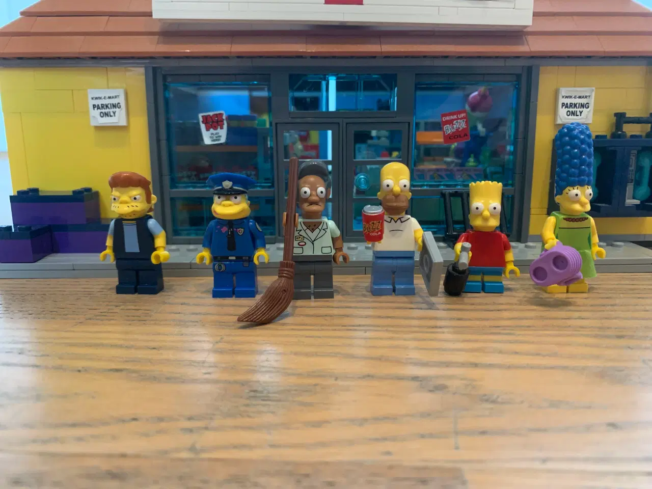 Billede 15 - LEGO 71016: The Simpsons Kwik-E-Mart