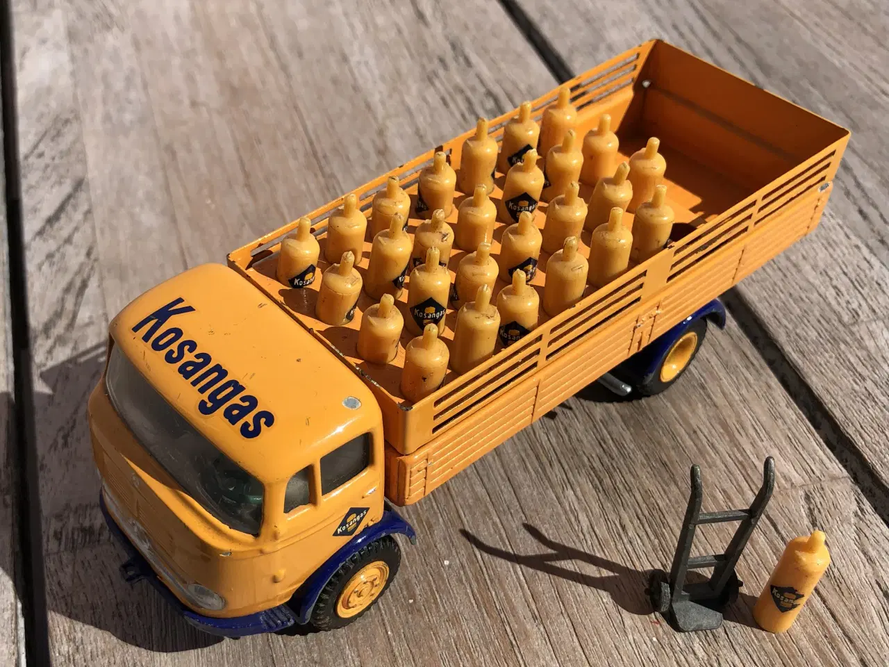 Billede 1 - TEKNO...MERCEDES BENZ LP322 KOSANGAS