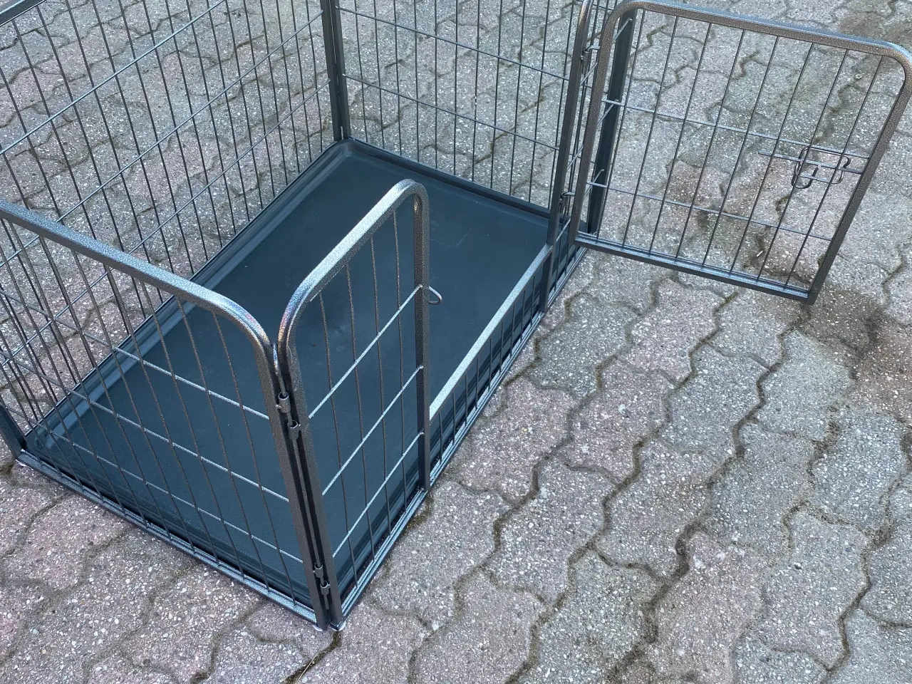 Billede 1 - Hvalpegård   