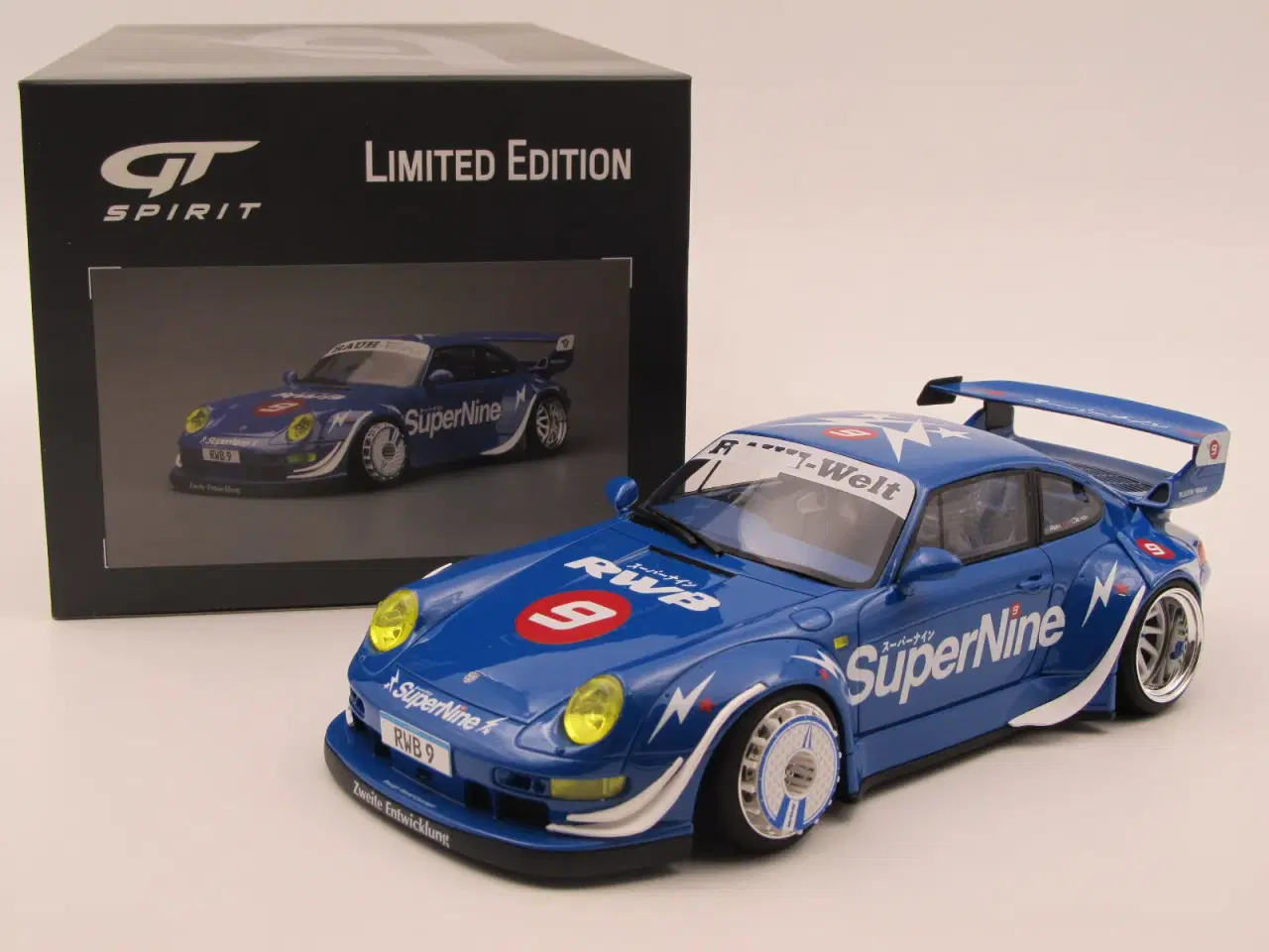 Billede 1 - 2019 Porsche 911 RWB SuperNine 993 - 1:18