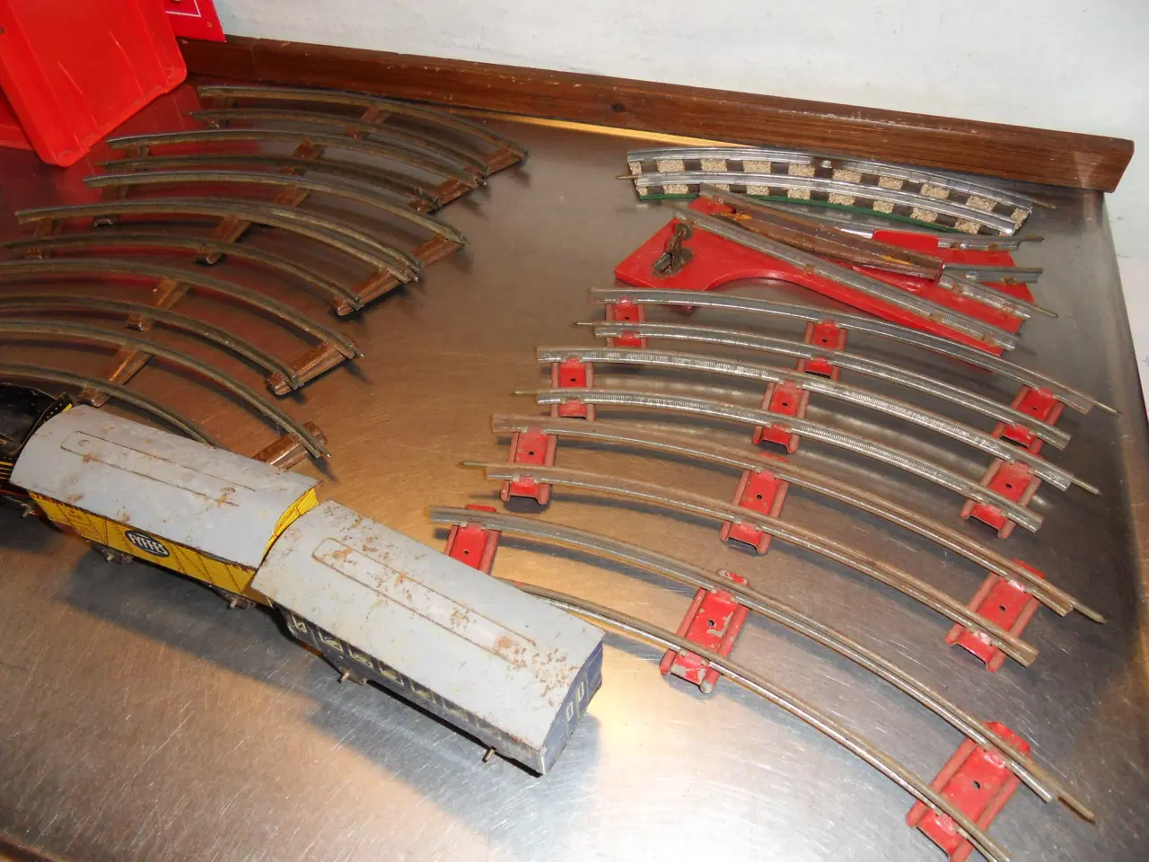 Billede 5 - Modeltog. Bliklegetøj fra 1955. Alt fungerer ok.