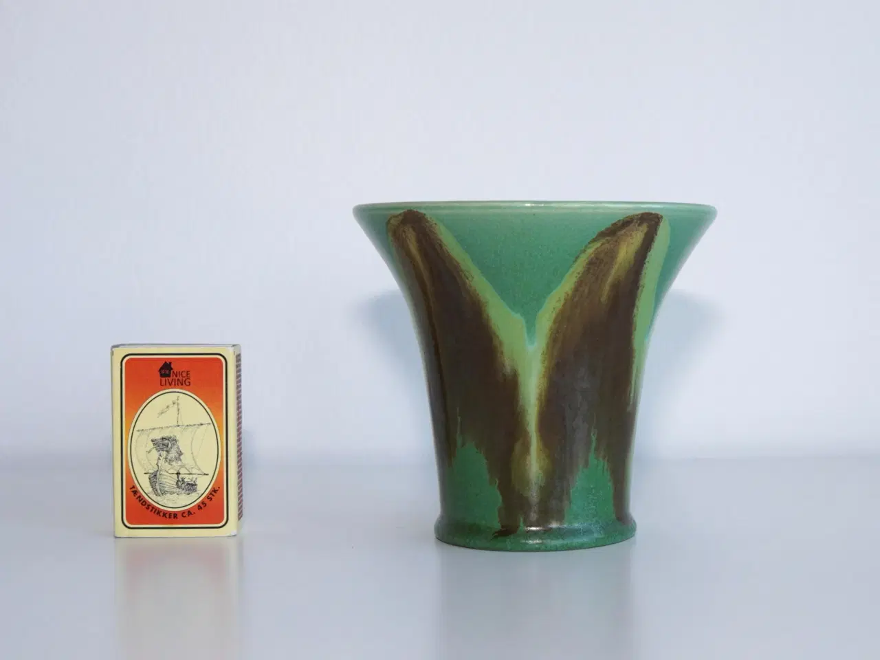 Billede 2 - Ældre vase i keramik fra Villeroy & Boch