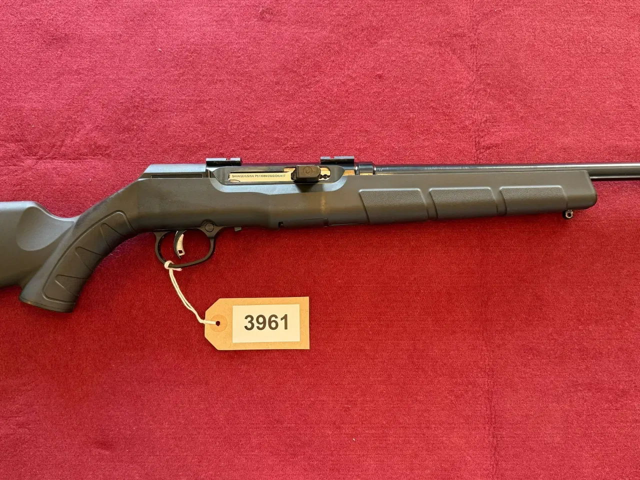 Billede 1 - Savage A17 halvauto kal 17 hmr