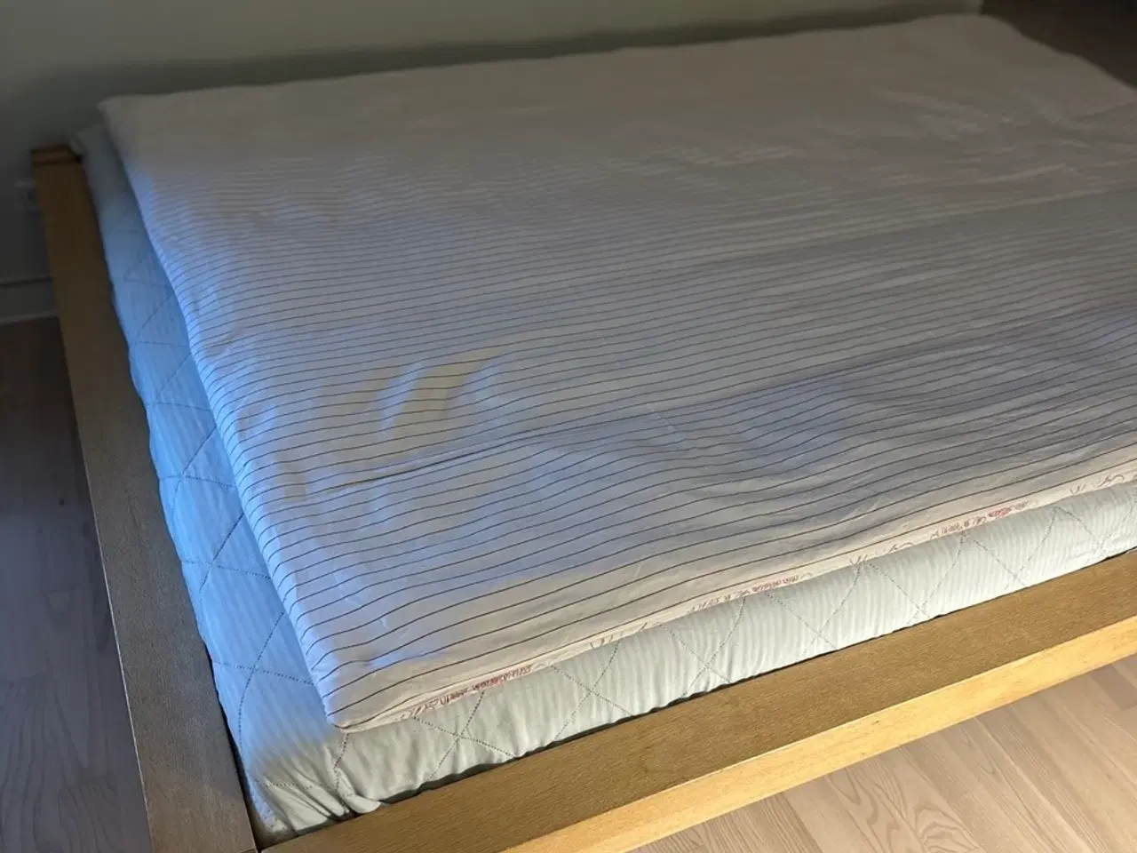 Billede 6 - Komplet dobbeltseng med madrasser