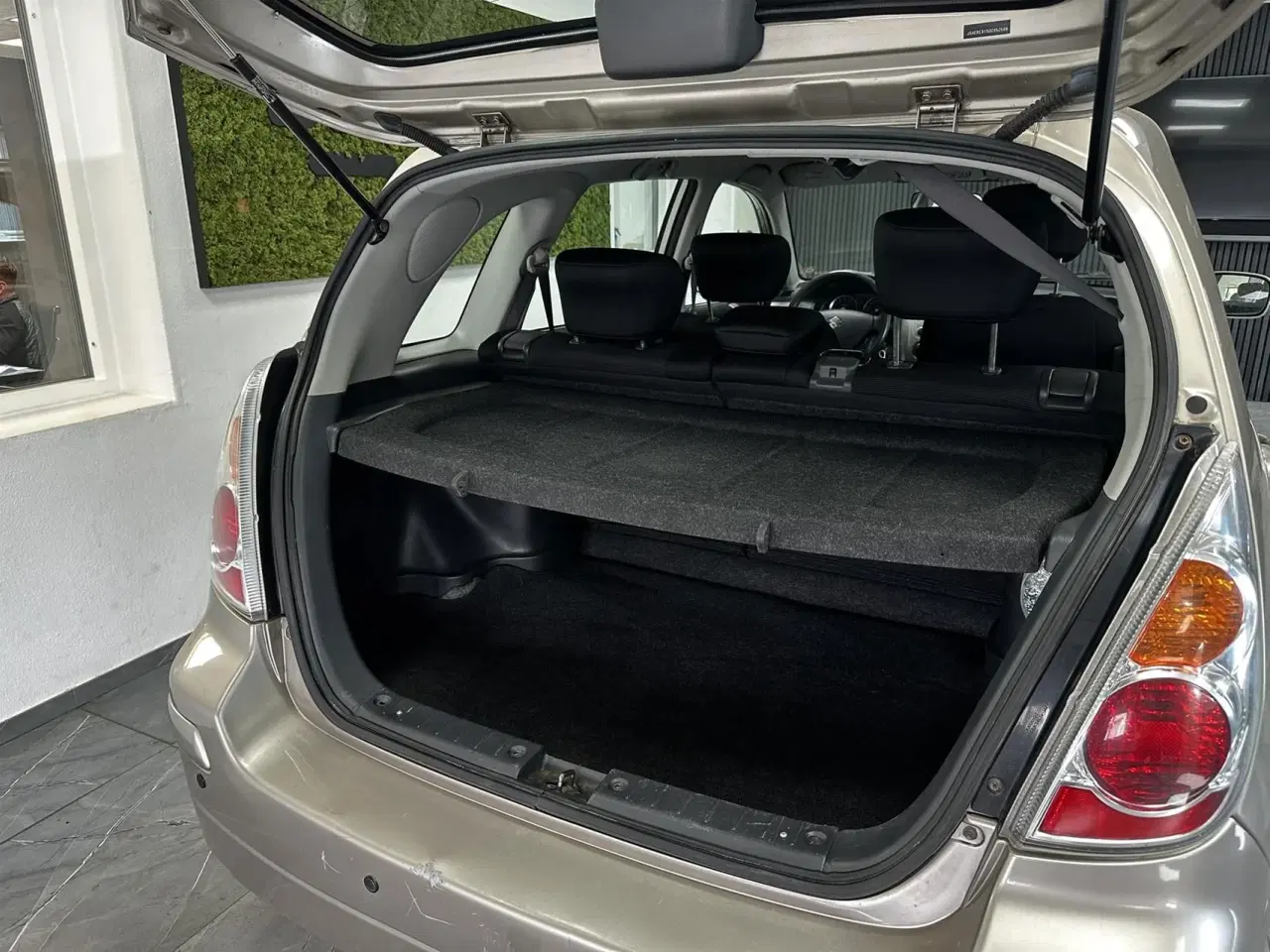 Billede 6 - Suzuki Liana 1,6 GL 106HK 5d Aut.