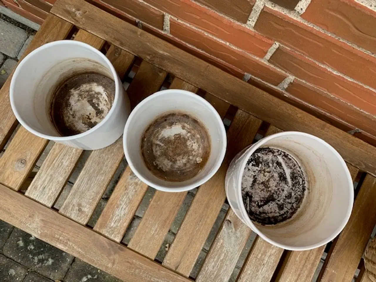 Billede 5 - Hvide urtepotteskjulere - retro