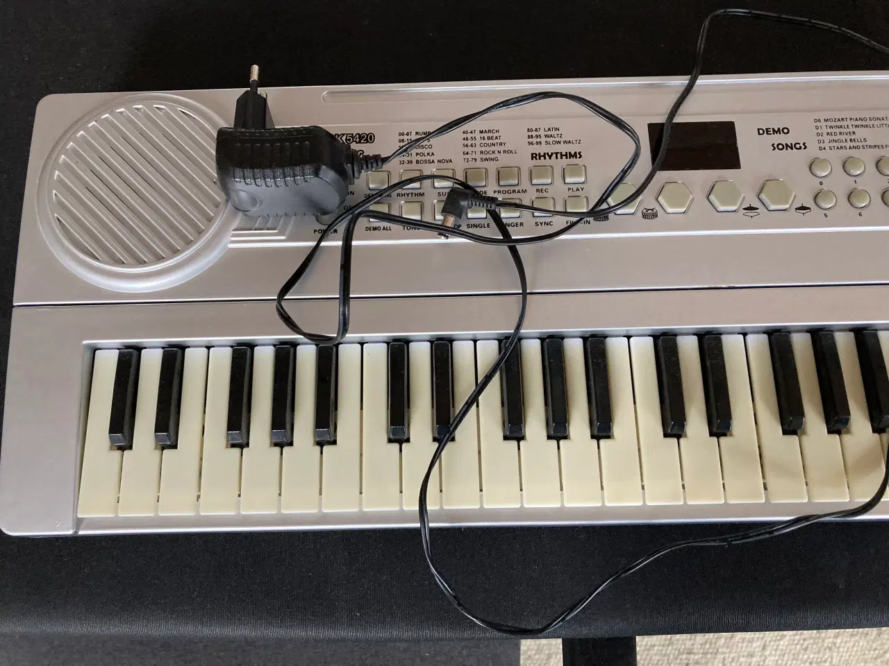 Billede 2 - Keyboard-KØRER FRA ODDER TIL AALBORG idag