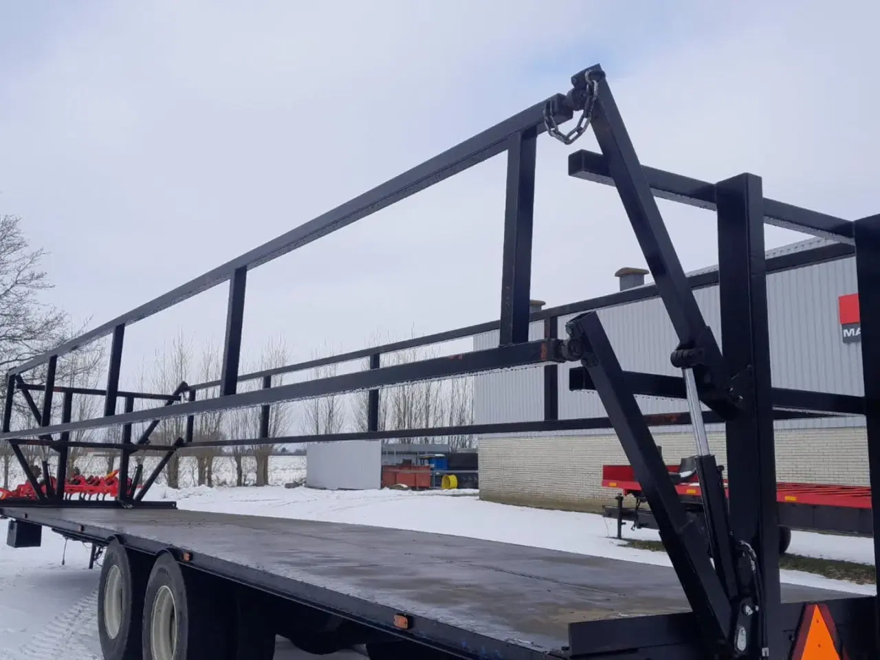 Billede 2 - Scania 12 meter halmvogn med hydraulisk ræk.