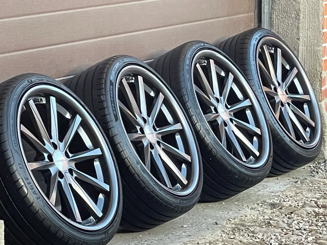 Billede 2 - Original Vossen alufælge 235/35-19krydsmål 5 x 112