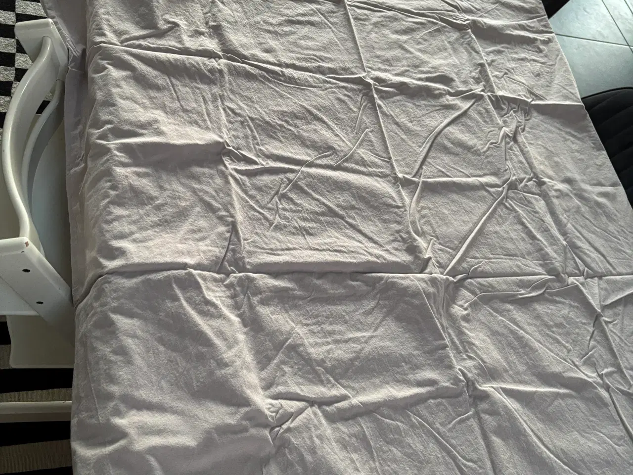 Billede 4 - Rosa sengesæt 140x200