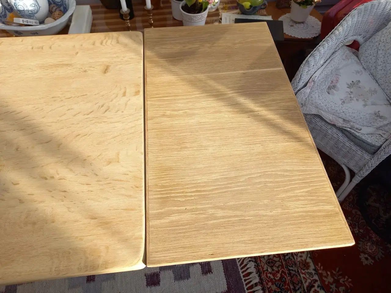 Billede 4 - Massivt egetræs spisebord