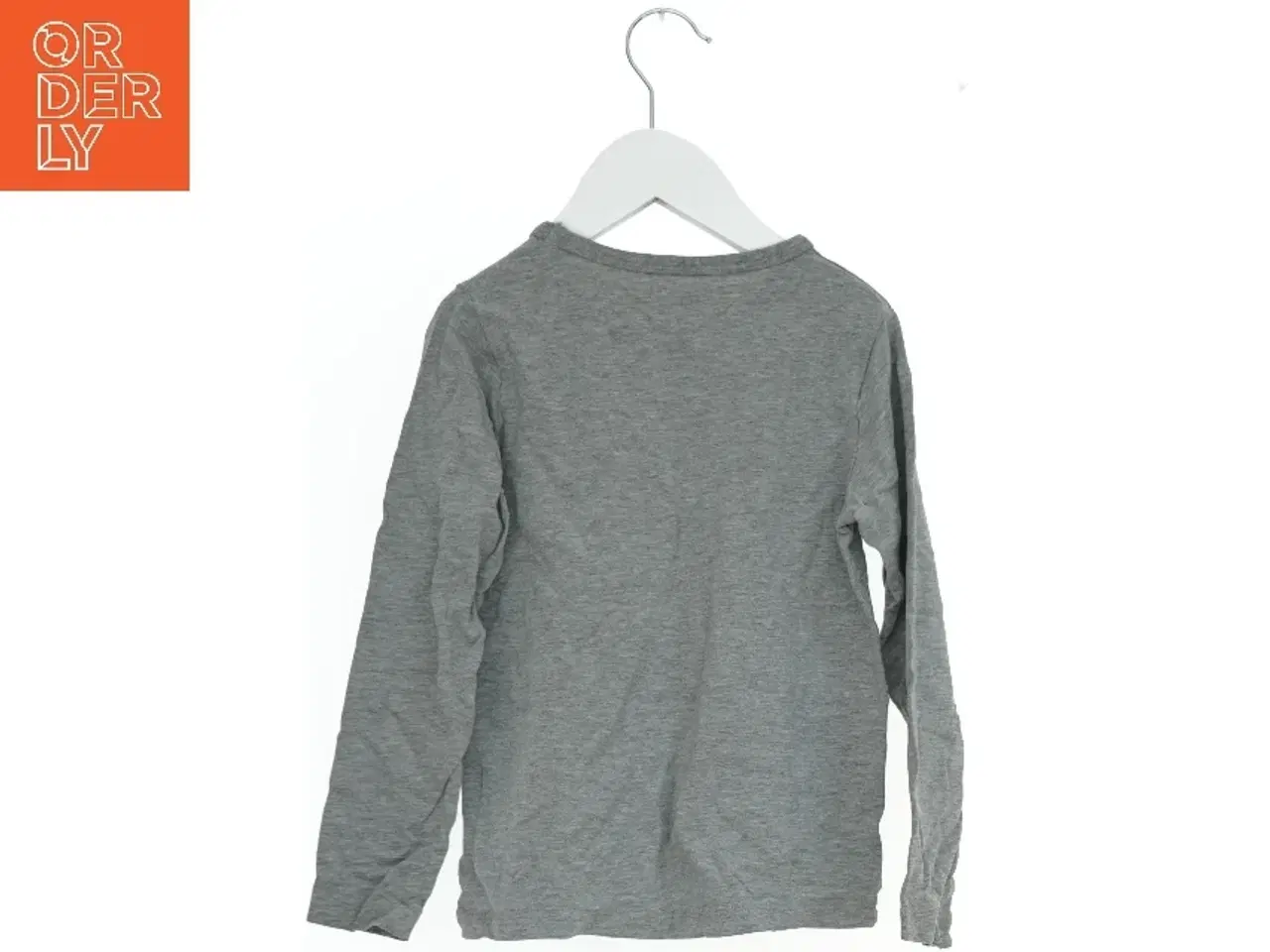 Billede 2 - Grå langærmet t-shirt med skateboard-design fra Name It (str. 116)