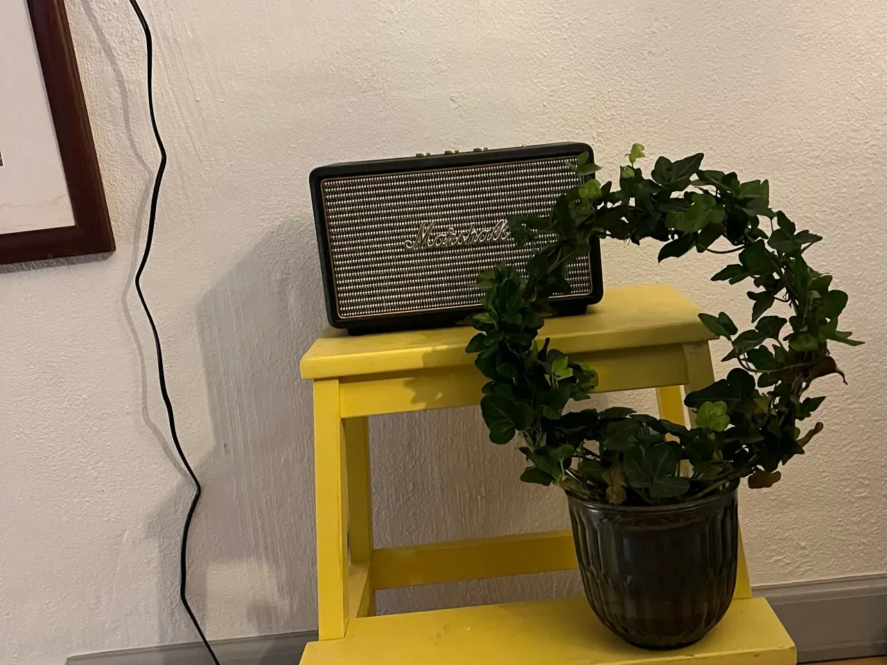 Billede 1 - Taburet trappestige blomsteropsats gul