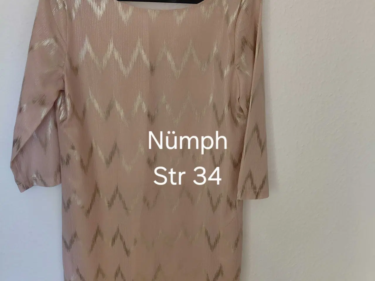 Billede 1 - Kjole fra Nümph str 34