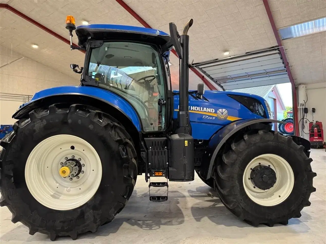 Billede 10 - New Holland T7.215 S KUN 1400 TIMER OG FULD AFFJEDRING!