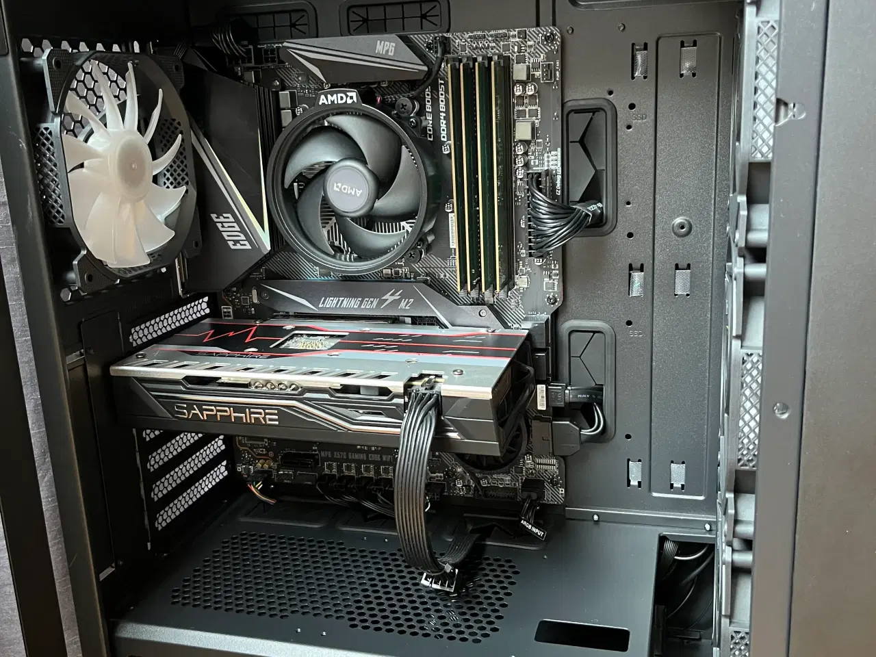Billede 3 - Ryzen 5 5600 - 32GB ram - 256 M.2 NVMe + 2 x 240GB