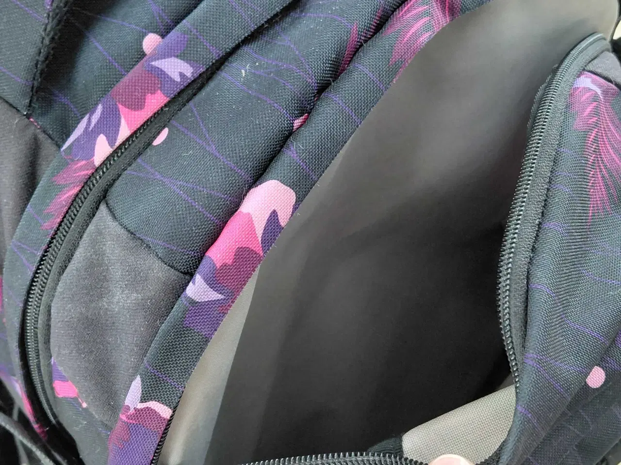 Billede 6 - Satch skoletaske sælges