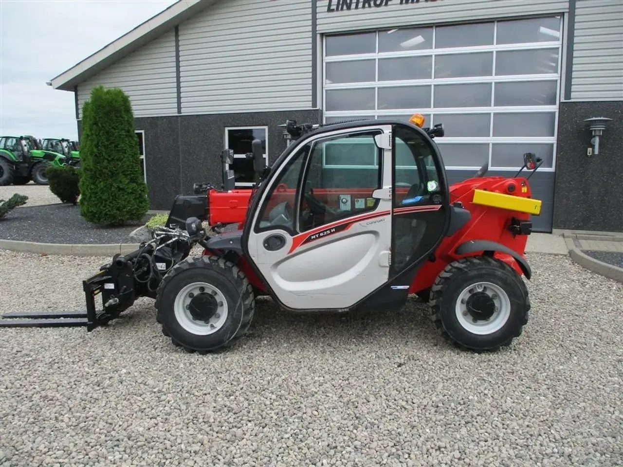 Billede 7 - Manitou MT625H Comfort Dansk maskine, med hydrauliske pallegafler.