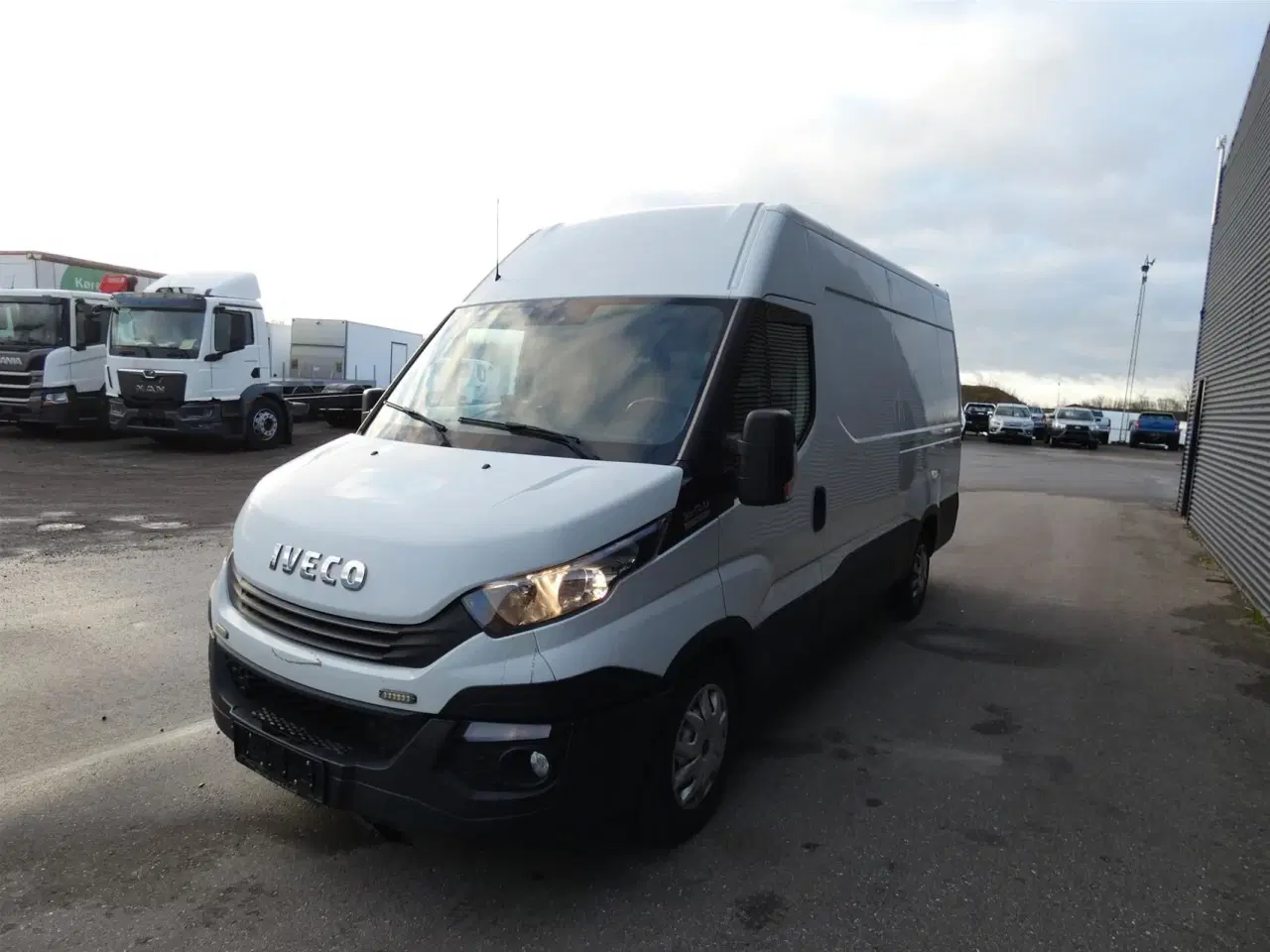 Billede 4 - Iveco Daily 35S16 12m3 2,3 D 156HK Van 8g Aut.