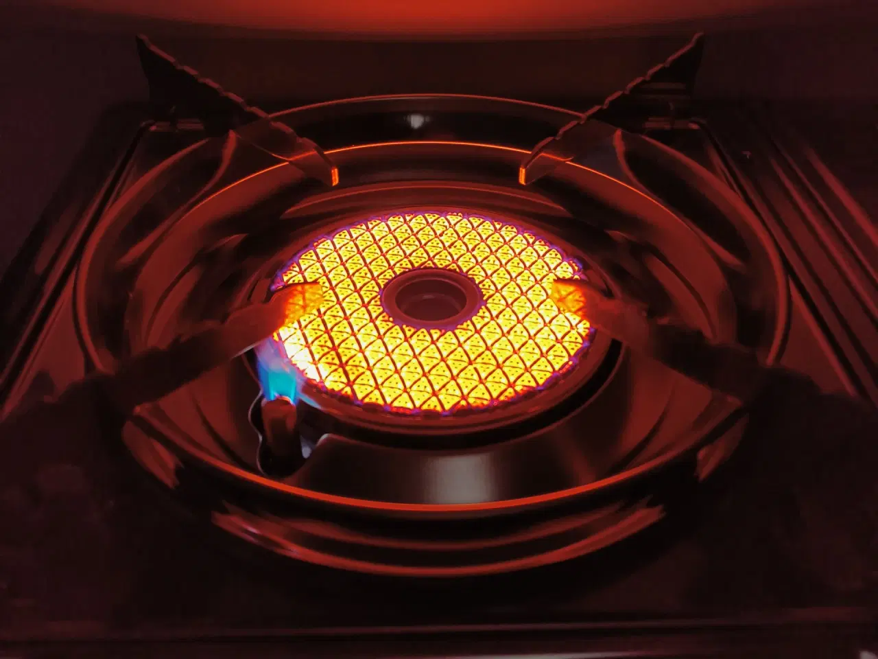 Billede 5 - NY! Gaskomfur KERAMISK BRÆNDE + 4 Dåser