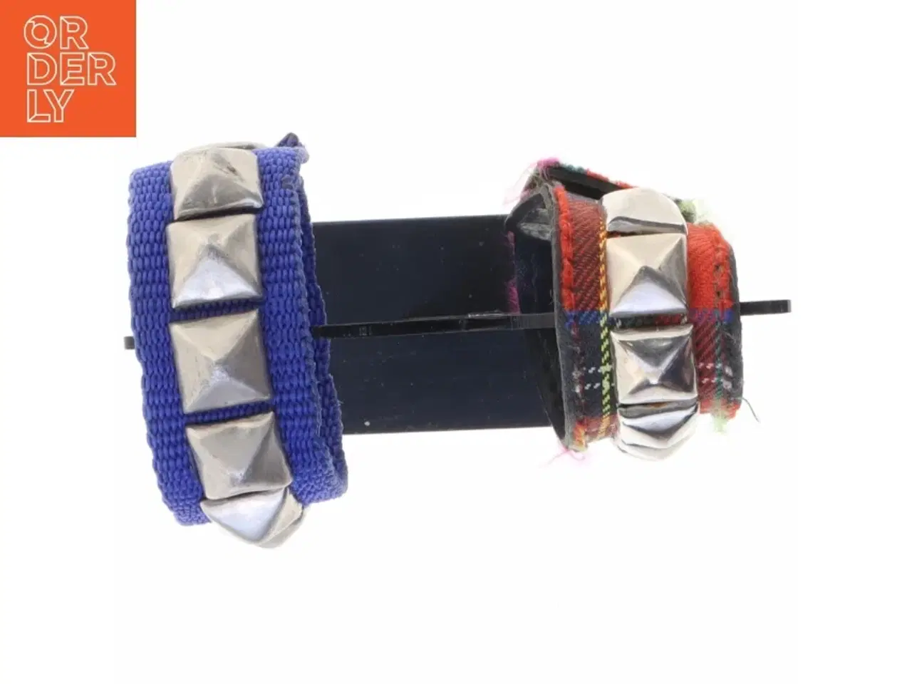 Billede 2 - To dekorative armbånd (str. 19 x 2 og en halv cm og 21 x 2 og en halv cm)