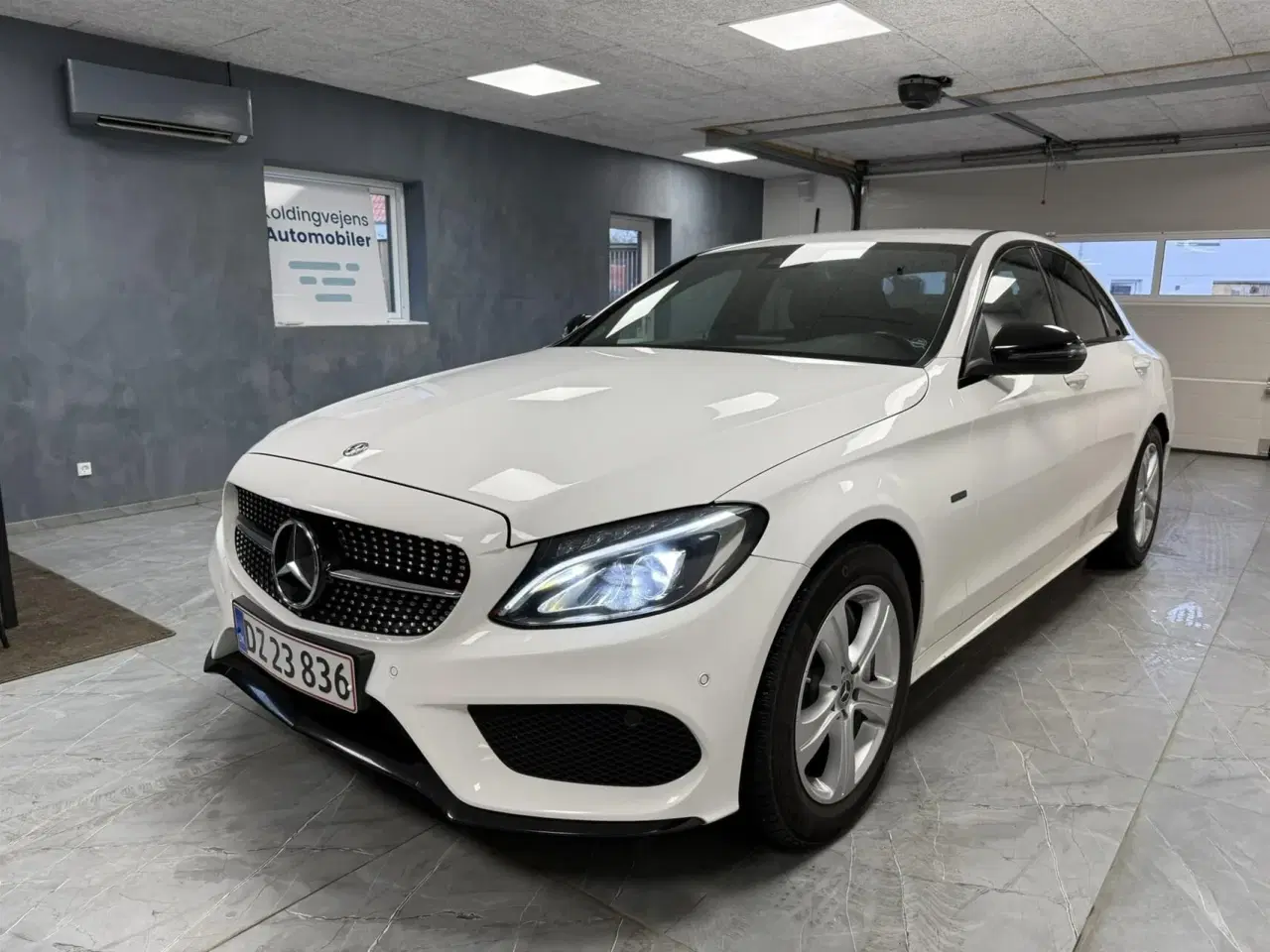 Billede 2 - Mercedes-Benz C350 e 2,0 Plugin-hybrid AMG Line 7G-Tronic Plus 279HK Aut.